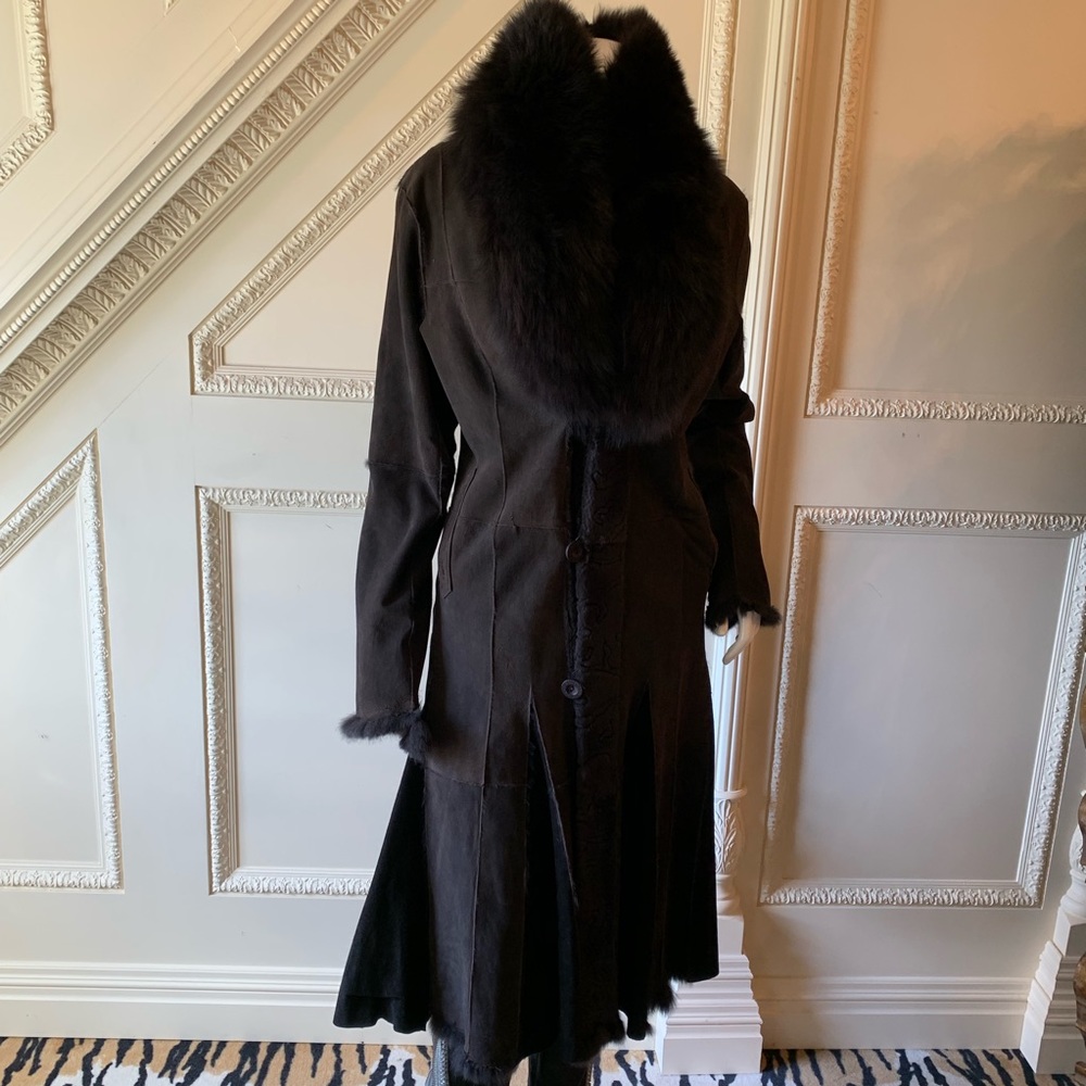 Black knee length reversible fur coat - Picture 3 of 5